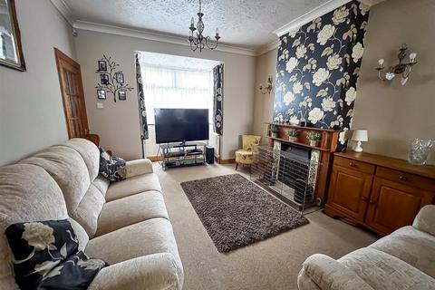 3 bedroom semi-detached house for sale, Coppins Road, Clacton-On-Sea CO15