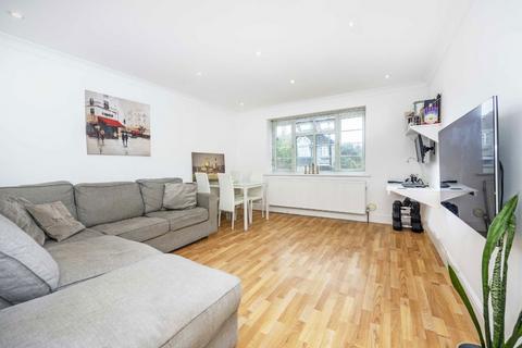 1 bedroom flat to rent, Friern Park, London N12