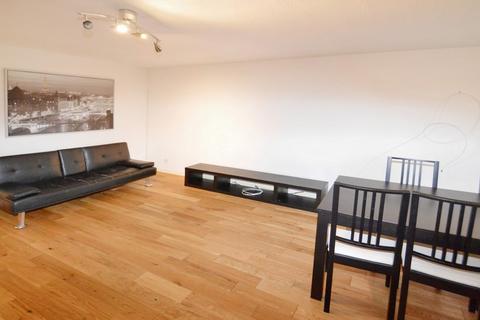 84 Wheat Sheaf Close, London, E14 9UY