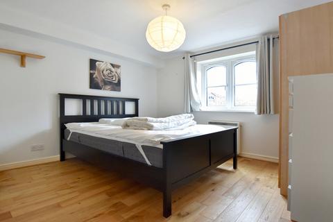 84 Wheat Sheaf Close, London, E14 9UY
