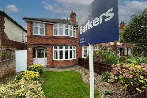 3 bedroom semi-detached house for sale, Knighton Lane East, Leicester