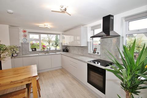 37 Schofield Avenue, Witney, OX28 1JR