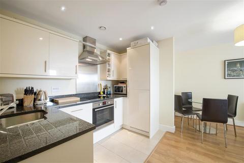 1 bedroom flat to rent, Glenthorne Road, W6