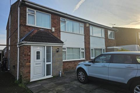 3 bedroom semi-detached house to rent, Beauville Drive, Leicester LE4