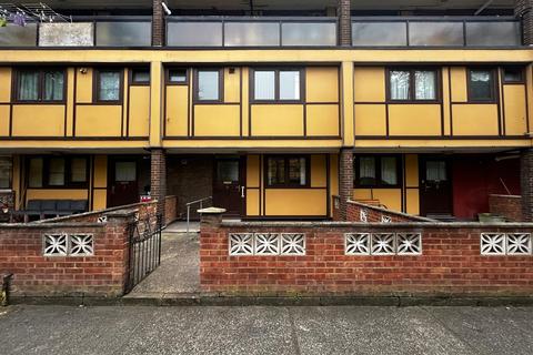 3 bedroom maisonette for sale, London E14