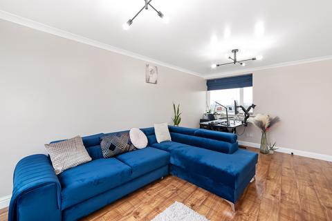 1 bedroom flat for sale, Grimsby Grove, London, E16