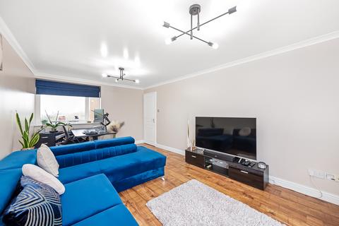 1 bedroom flat for sale, Grimsby Grove, London, E16