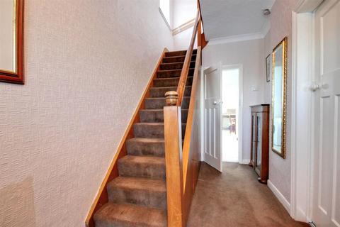 3 bedroom semi-detached house for sale, Beverley Road, Dunswell