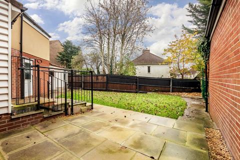 63 Kings Croft, Long Ashton, Bristol, BS41 9ED