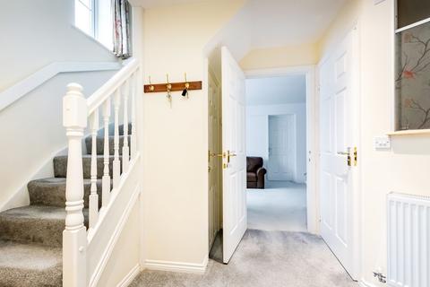63 Kings Croft, Long Ashton, Bristol, BS41 9ED