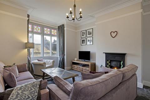 2 bedroom apartment for sale, Church Street, Ilkley LS29