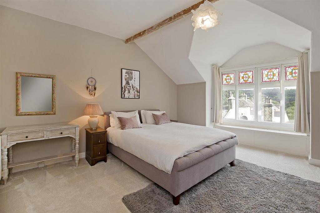 Bed 1.jpg