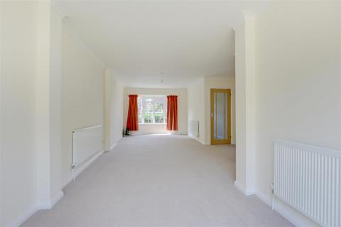 3 bedroom house to rent, Berkeley Square, Worthing