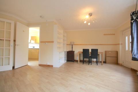 2 bedroom flat to rent, Drum Terrace, Edinburgh, EH7