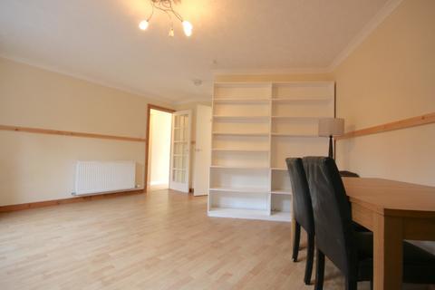 2 bedroom flat to rent, Drum Terrace, Edinburgh, EH7