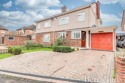 4 bedroom semi-detached house for sale, Cornsland, Brentwood, CM14