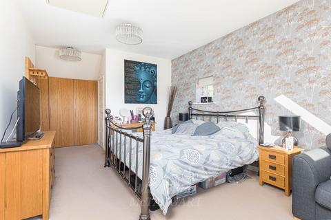 19 Ashurst Way, East Grinstead, RH19 3GJ