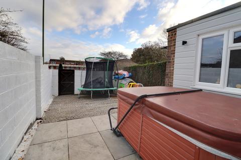 3 bedroom end of terrace house for sale, EAGLE AVENUE, WATERLOOVILLE