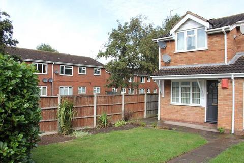 2 bedroom apartment to rent, Talaton Close, Pendeford, Wolverhampton