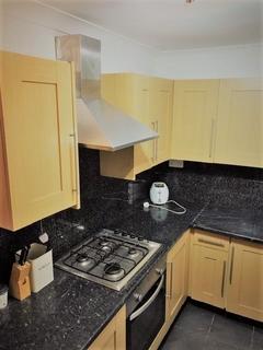 2 bedroom house to rent, Foxhole Road, St Thomas, Swansea