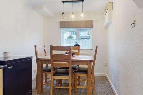 3 bedroom terraced house for sale, Delhi Road, Basildon, Essex, SS13