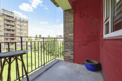 3 bedroom apartment to rent, Penrose Street, London, SE17