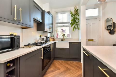 4 bedroom terraced house for sale, Sowood Street, Leeds, West Yorkshire