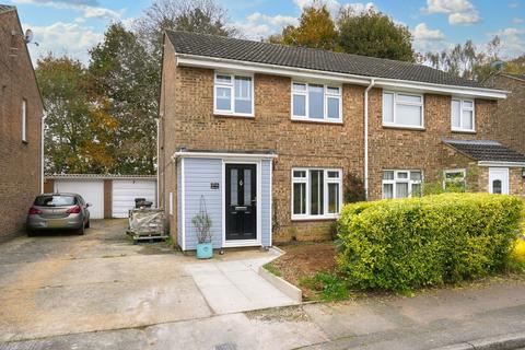 3 bedroom semi-detached house for sale, Betsham Road, Maidstone, ME15