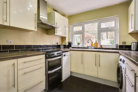 3 bedroom semi-detached house for sale, Betsham Road, Maidstone, ME15