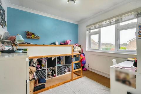 102 Betsham Road, Maidstone, ME15 8TX