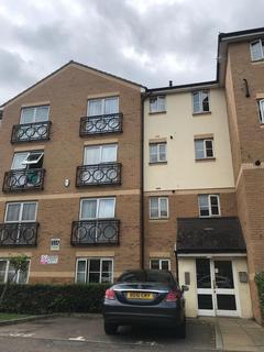 2 bedroom apartment to rent, Friars Close,  Ilford, IG1