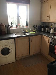 2 bedroom apartment to rent, Friars Close,  Ilford, IG1