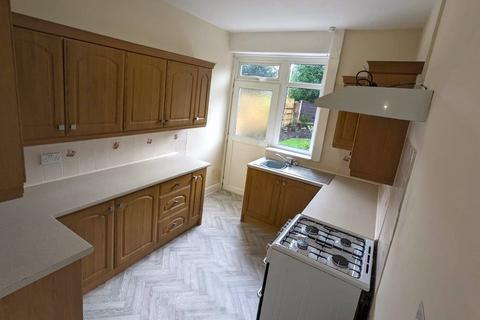 3 bedroom semi-detached house to rent, Stockport, Stockport SK3