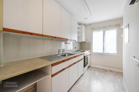 2 bedroom retirement property for sale, Betjeman Close, Pinner HA5
