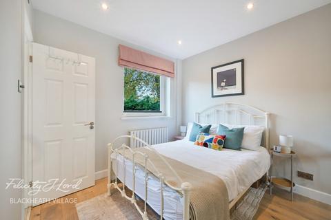 4 bedroom end of terrace house for sale, Foxwood Road, London, SE3