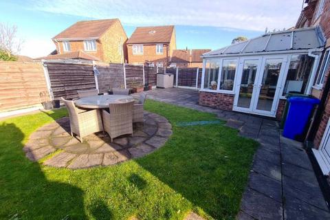 3 bedroom detached house for sale, Greenside Lane, Droylsden