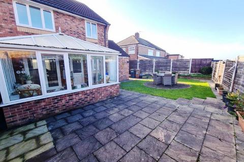 3 bedroom detached house for sale, Greenside Lane, Droylsden