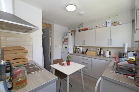 2 bedroom apartment to rent, Lyttelton Road, Hampstead Garden Suburb N2