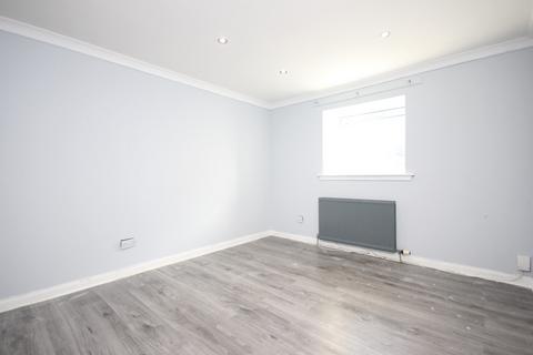 2 bedroom flat to rent, Wilson Street, Hamilton, ML3