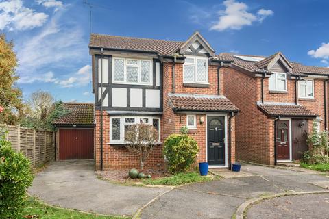 3 bedroom link detached house for sale, Benedict Close, Romsey, Hampshire, SO51