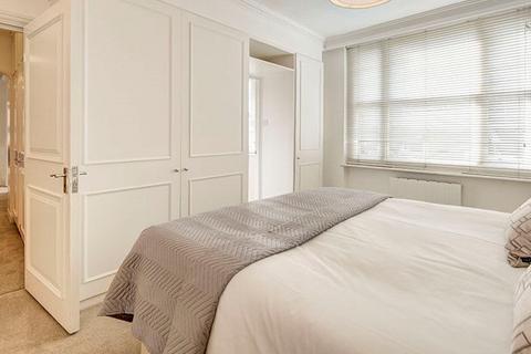 2 bedroom flat to rent, Hill Street, Mayfair, London