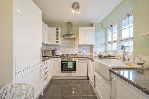 2 bedroom flat for sale, Tyers Street, Kennington