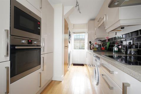 2 bedroom terraced house for sale, Parkside Crescent, Holloway