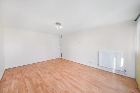 2 bedroom flat to rent, Green Dragon Lane, Brentford TW8