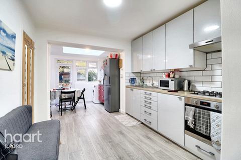 Flat 1, 36 Elgin Road, Ilford, IG3 8LL