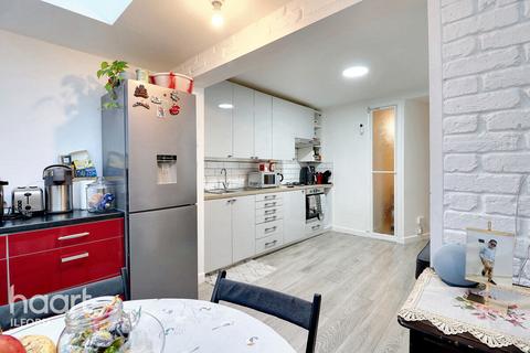 Flat 1, 36 Elgin Road, Ilford, IG3 8LL