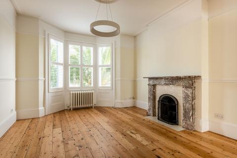 5 bedroom terraced house to rent, Queens Park Road, Brighton BN2