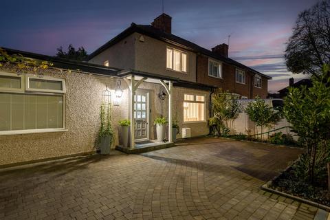 3 bedroom end of terrace house for sale, Welbeck Road, Carshalton SM5