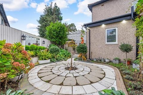 215 Welbeck Road, Carshalton, SM5 1LN