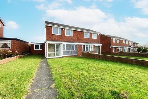 3 bedroom semi-detached house for sale, Farndale, Hadrian Lodge West, Wallsend